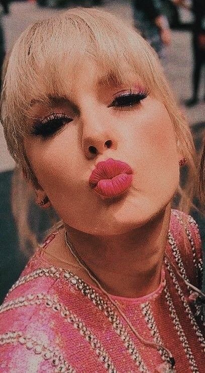 kiss taylor