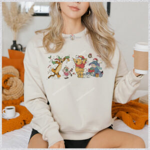 Retro-Winnie-the-Pooh-Christmas-Sweatshirt